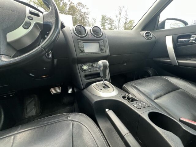 Белый Ниссан Кашкай, объемом двигателя 2 л и пробегом 215 тыс. км за 10499 $, фото 12 на Automoto.ua