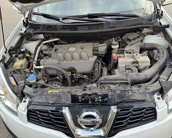 Білий Ніссан Кашкай, об'ємом двигуна 2 л та пробігом 147 тис. км за 12300 $, фото 9 на Automoto.ua