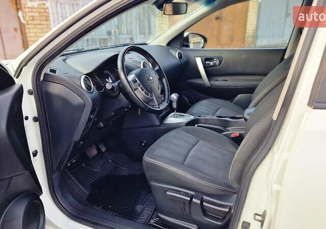 Белый Ниссан Кашкай, объемом двигателя 2 л и пробегом 115 тыс. км за 9900 $, фото 33 на Automoto.ua