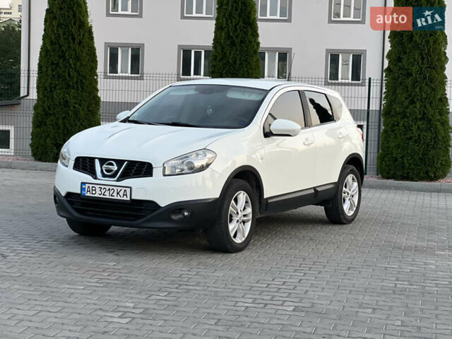 Белый Ниссан Кашкай, объемом двигателя 1.5 л и пробегом 230 тыс. км за 10299 $, фото 2 на Automoto.ua