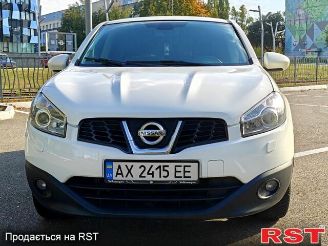 Белый Ниссан Кашкай, объемом двигателя 1.6 л и пробегом 200 тыс. км за 8888 $, фото 4 на Automoto.ua