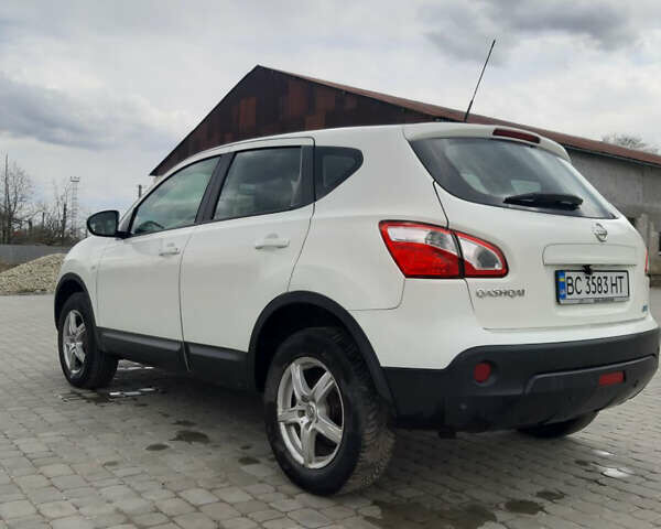 Білий Ніссан Кашкай, об'ємом двигуна 1.6 л та пробігом 219 тис. км за 10300 $, фото 8 на Automoto.ua