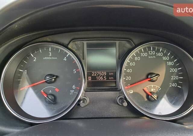 Белый Ниссан Кашкай, объемом двигателя 1.6 л и пробегом 227 тыс. км за 10800 $, фото 38 на Automoto.ua