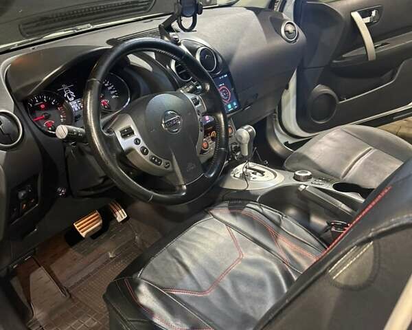 Білий Ніссан Кашкай, об'ємом двигуна 2 л та пробігом 183 тис. км за 10200 $, фото 2 на Automoto.ua