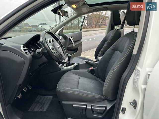 Белый Ниссан Кашкай, объемом двигателя 1.5 л и пробегом 167 тыс. км за 10499 $, фото 17 на Automoto.ua