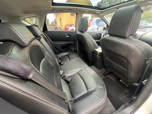 Белый Ниссан Кашкай, объемом двигателя 2 л и пробегом 215 тыс. км за 10499 $, фото 18 на Automoto.ua