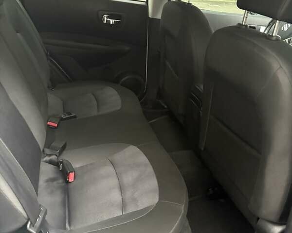 Білий Ніссан Кашкай, об'ємом двигуна 2 л та пробігом 176 тис. км за 11000 $, фото 11 на Automoto.ua