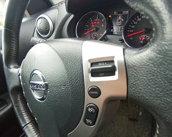 Білий Ніссан Кашкай, об'ємом двигуна 2 л та пробігом 231 тис. км за 11800 $, фото 29 на Automoto.ua