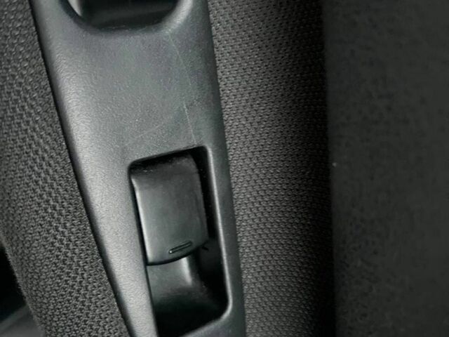 Белый Ниссан Кашкай, объемом двигателя 2 л и пробегом 128 тыс. км за 12490 $, фото 34 на Automoto.ua