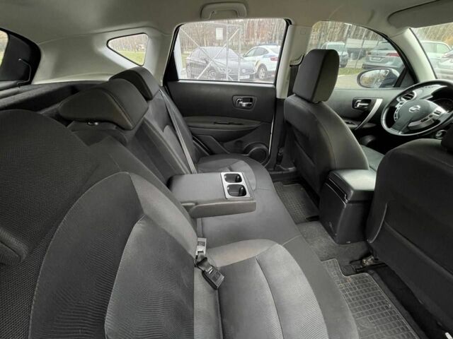 Белый Ниссан Кашкай, объемом двигателя 2 л и пробегом 149 тыс. км за 10900 $, фото 21 на Automoto.ua