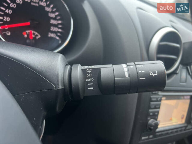 Белый Ниссан Кашкай, объемом двигателя 2 л и пробегом 190 тыс. км за 12000 $, фото 32 на Automoto.ua