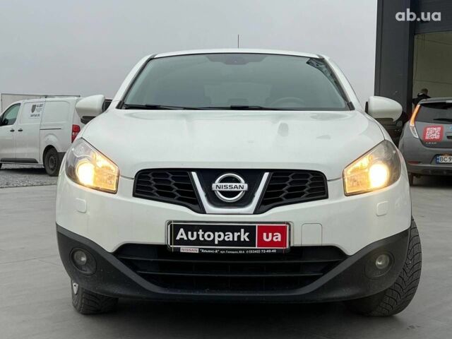 Белый Ниссан Кашкай, объемом двигателя 2 л и пробегом 128 тыс. км за 12490 $, фото 1 на Automoto.ua