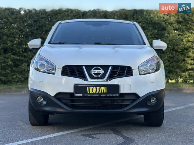 Белый Ниссан Кашкай, объемом двигателя 2 л и пробегом 152 тыс. км за 11400 $, фото 2 на Automoto.ua