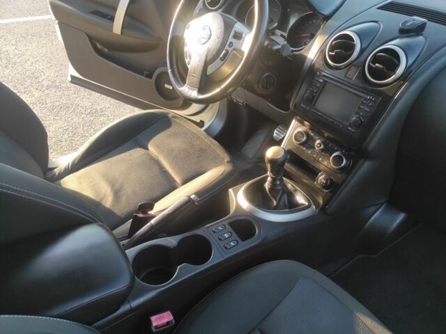 Белый Ниссан Кашкай, объемом двигателя 1.5 л и пробегом 245 тыс. км за 10450 $, фото 7 на Automoto.ua