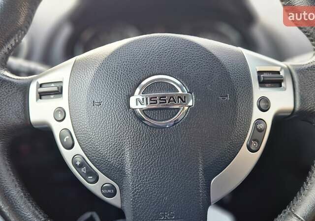 Белый Ниссан Кашкай, объемом двигателя 2 л и пробегом 115 тыс. км за 9900 $, фото 27 на Automoto.ua
