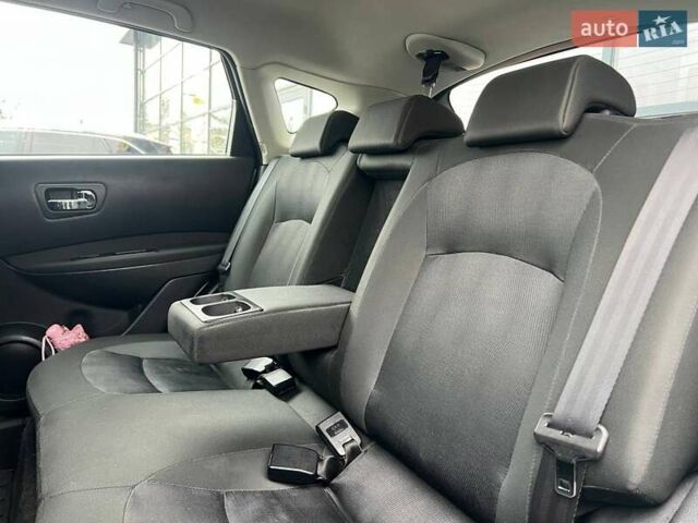 Белый Ниссан Кашкай, объемом двигателя 2 л и пробегом 151 тыс. км за 11300 $, фото 21 на Automoto.ua