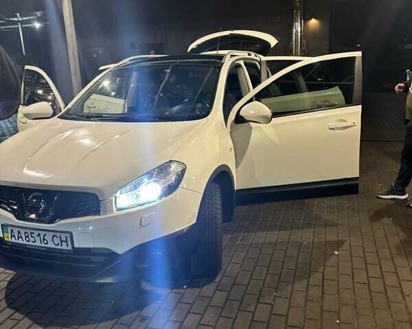 Білий Ніссан Кашкай, об'ємом двигуна 2 л та пробігом 183 тис. км за 10200 $, фото 3 на Automoto.ua