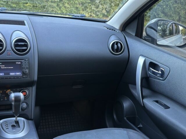 Белый Ниссан Кашкай, объемом двигателя 2 л и пробегом 152 тыс. км за 10600 $, фото 11 на Automoto.ua