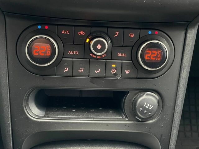 Белый Ниссан Кашкай, объемом двигателя 2 л и пробегом 149 тыс. км за 10900 $, фото 10 на Automoto.ua