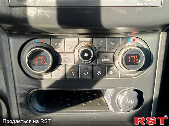 Белый Ниссан Кашкай, объемом двигателя 1.6 л и пробегом 200 тыс. км за 8888 $, фото 7 на Automoto.ua