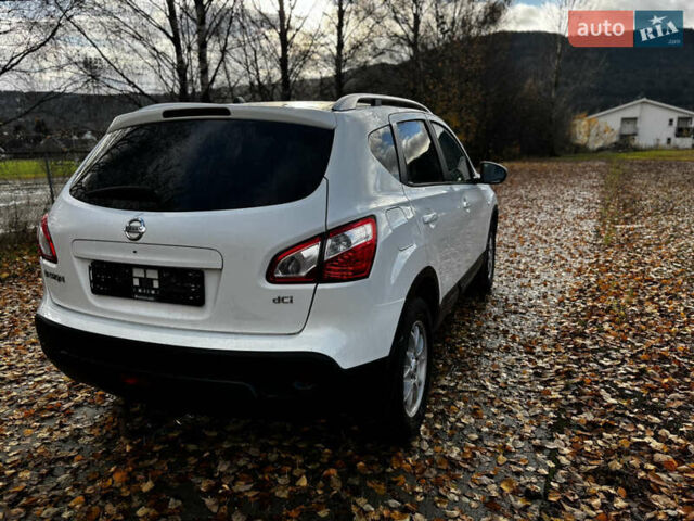 Белый Ниссан Кашкай, объемом двигателя 0 л и пробегом 191 тыс. км за 11650 $, фото 3 на Automoto.ua