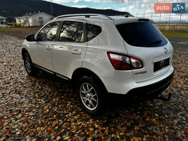 Белый Ниссан Кашкай, объемом двигателя 0 л и пробегом 191 тыс. км за 11650 $, фото 4 на Automoto.ua