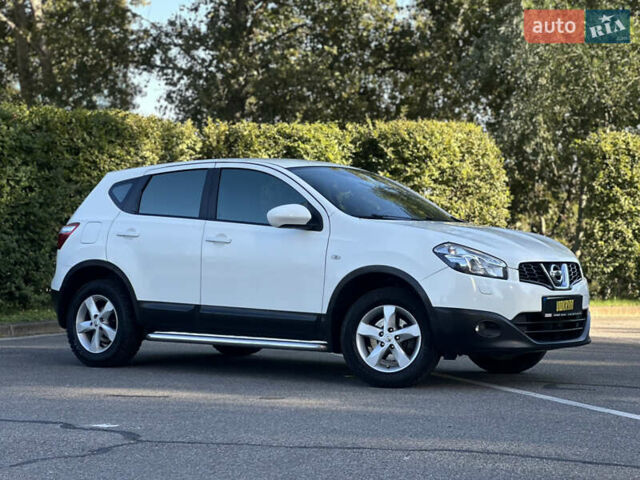 Белый Ниссан Кашкай, объемом двигателя 2 л и пробегом 152 тыс. км за 11400 $, фото 7 на Automoto.ua