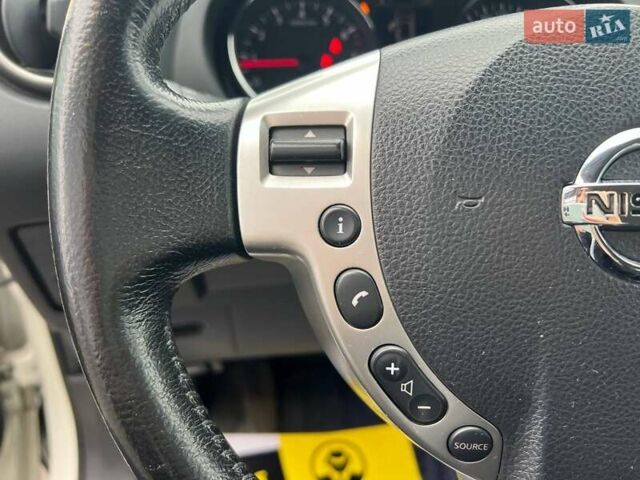 Белый Ниссан Кашкай, объемом двигателя 2 л и пробегом 151 тыс. км за 11300 $, фото 12 на Automoto.ua