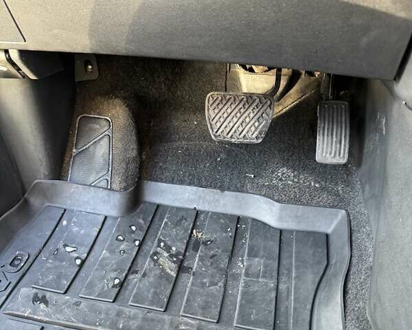 Білий Ніссан Кашкай, об'ємом двигуна 2 л та пробігом 161 тис. км за 10950 $, фото 25 на Automoto.ua