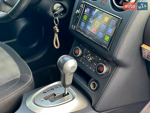 Ниссан Кашкай 2011 в Днепре (Днепропетровске) на Automoto.ua Белый Ниссан Кашкай, объемом двигателя 2 л и пробегом 162 тыс. км за 10300 $, фото 12 на Automoto.ua