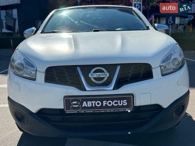 Белый Ниссан Кашкай, объемом двигателя 2 л и пробегом 197 тыс. км за 8690 $, фото 1 на Automoto.ua