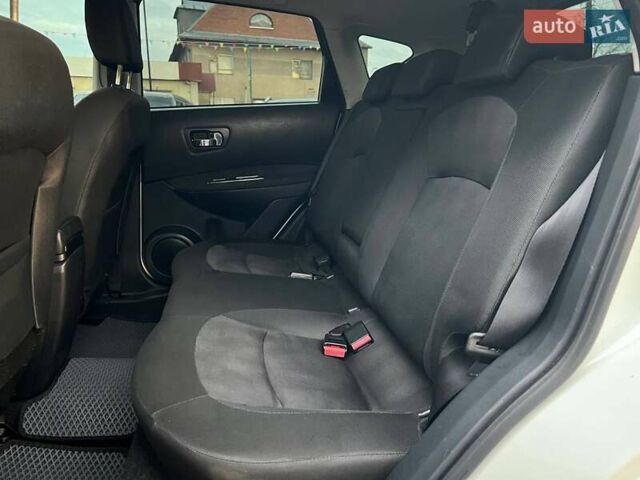 Белый Ниссан Кашкай, объемом двигателя 1.5 л и пробегом 178 тыс. км за 10299 $, фото 18 на Automoto.ua