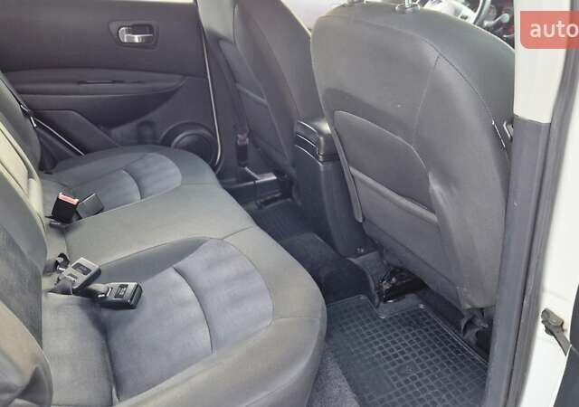 Белый Ниссан Кашкай, объемом двигателя 2 л и пробегом 115 тыс. км за 9900 $, фото 31 на Automoto.ua