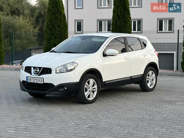 Белый Ниссан Кашкай, объемом двигателя 1.5 л и пробегом 230 тыс. км за 10299 $, фото 1 на Automoto.ua