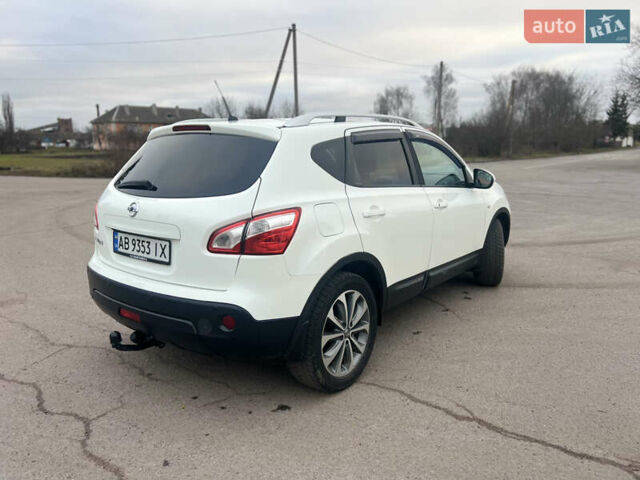 Белый Ниссан Кашкай, объемом двигателя 2 л и пробегом 190 тыс. км за 12000 $, фото 6 на Automoto.ua