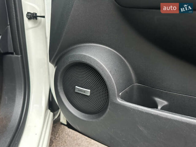 Белый Ниссан Кашкай, объемом двигателя 1.5 л и пробегом 229 тыс. км за 10650 $, фото 19 на Automoto.ua