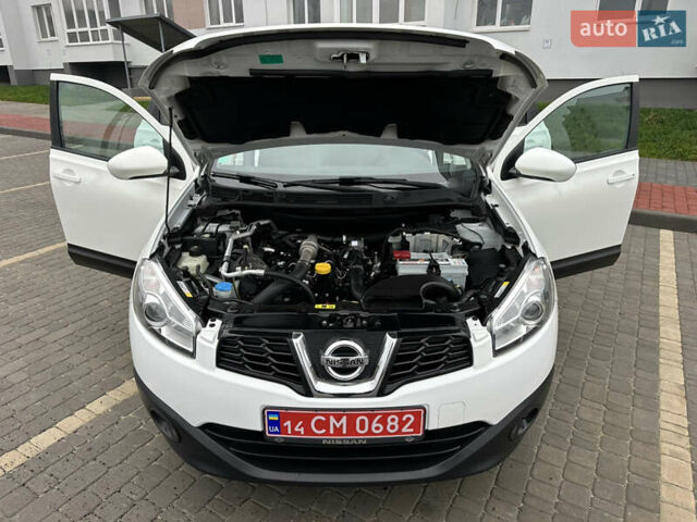Белый Ниссан Кашкай, объемом двигателя 1.5 л и пробегом 167 тыс. км за 10499 $, фото 42 на Automoto.ua