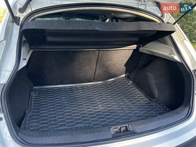 Белый Ниссан Кашкай, объемом двигателя 2 л и пробегом 152 тыс. км за 11400 $, фото 33 на Automoto.ua