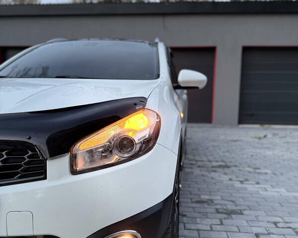 Білий Ніссан Кашкай, об'ємом двигуна 2 л та пробігом 214 тис. км за 11999 $, фото 10 на Automoto.ua