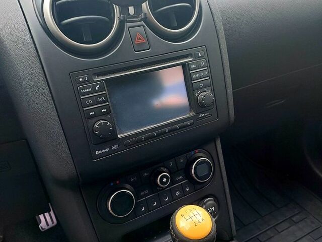 Белый Ниссан Кашкай, объемом двигателя 1.5 л и пробегом 258 тыс. км за 12500 $, фото 7 на Automoto.ua