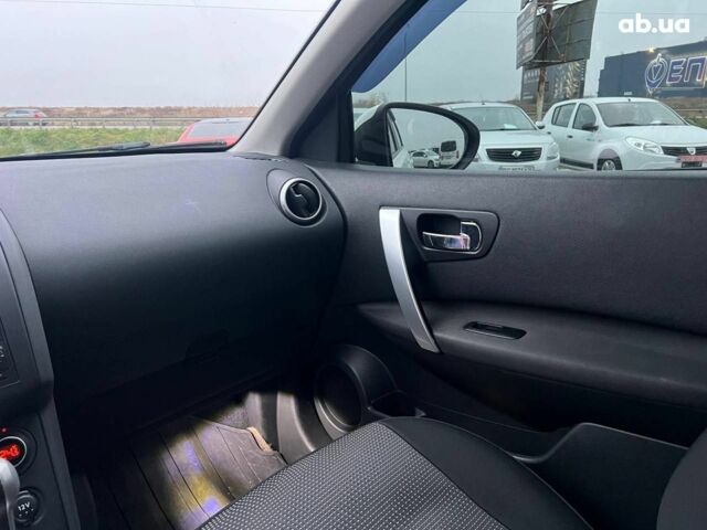 Белый Ниссан Кашкай, объемом двигателя 2 л и пробегом 128 тыс. км за 12490 $, фото 32 на Automoto.ua