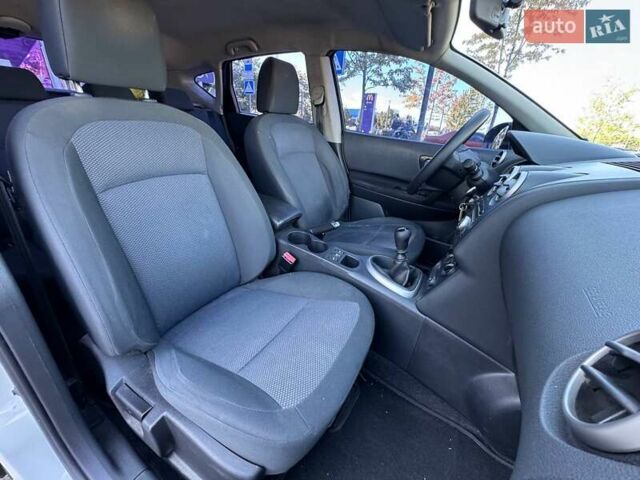 Белый Ниссан Кашкай, объемом двигателя 2 л и пробегом 197 тыс. км за 8690 $, фото 10 на Automoto.ua