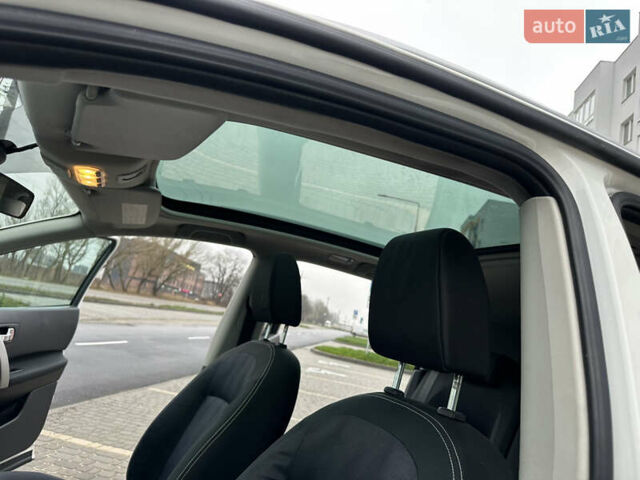 Белый Ниссан Кашкай, объемом двигателя 1.5 л и пробегом 167 тыс. км за 10499 $, фото 19 на Automoto.ua