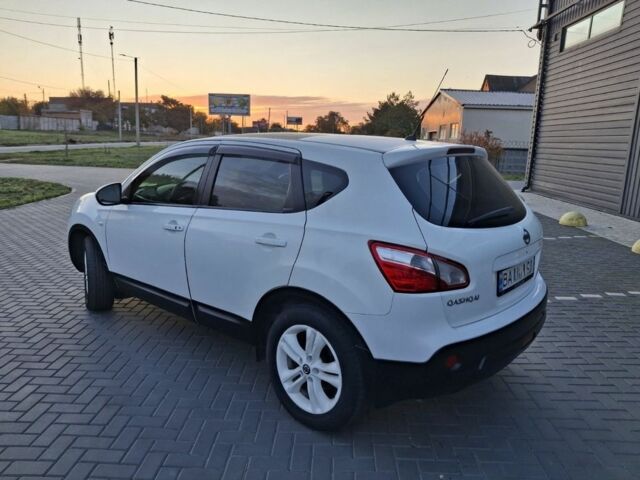 Ніссан Кашкай 2011 у Кропивницькому (Кіровограді) на Automoto.ua Білий Ніссан Кашкай, об'ємом двигуна 2 л та пробігом 183 тис. км за 10800 $, фото 4 на Automoto.ua