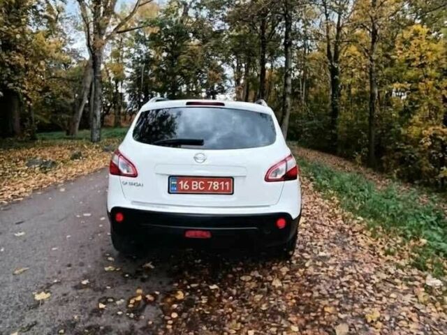 Білий Ніссан Кашкай, об'ємом двигуна 2 л та пробігом 168 тис. км за 9800 $, фото 2 на Automoto.ua