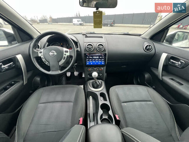 Белый Ниссан Кашкай, объемом двигателя 1.6 л и пробегом 170 тыс. км за 10555 $, фото 42 на Automoto.ua