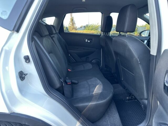 Белый Ниссан Кашкай, объемом двигателя 2 л и пробегом 152 тыс. км за 10600 $, фото 22 на Automoto.ua