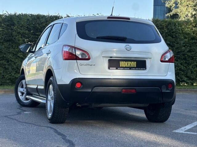 Белый Ниссан Кашкай, объемом двигателя 2 л и пробегом 152 тыс. км за 10600 $, фото 3 на Automoto.ua