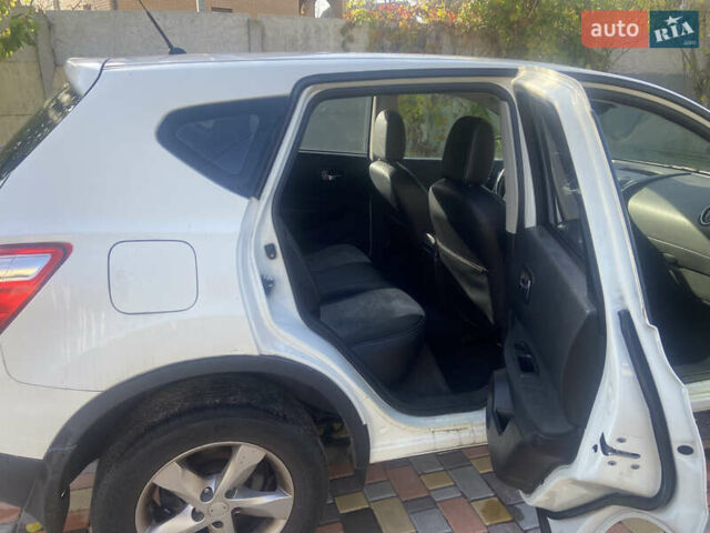 Ніссан Кашкай 2011 у Києві на Automoto.ua Білий Ніссан Кашкай, об'ємом двигуна 0 л та пробігом 210 тис. км за 9200 $, фото 4 на Automoto.ua