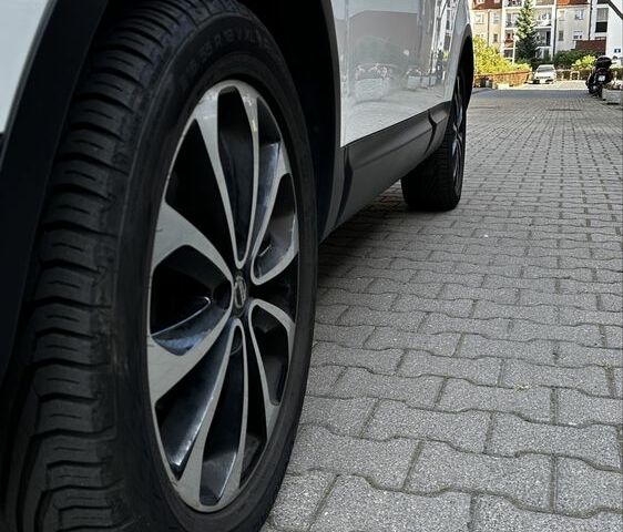 Білий Ніссан Кашкай, об'ємом двигуна 2 л та пробігом 215 тис. км за 9300 $, фото 10 на Automoto.ua